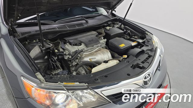 Toyota Camry 2.5 XLE 2013 — фото 6