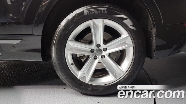 Audi Q8 (4M) 45 TDI Quattro Premium 2021 — фото 5