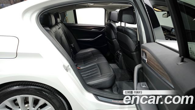 BMW 5 Series (G30) 530i xDrive Luxury Plus 2018 — фото 12