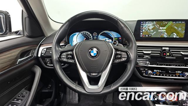 BMW 5 Series (G30) 530i xDrive Luxury Plus 2018 — фото 13