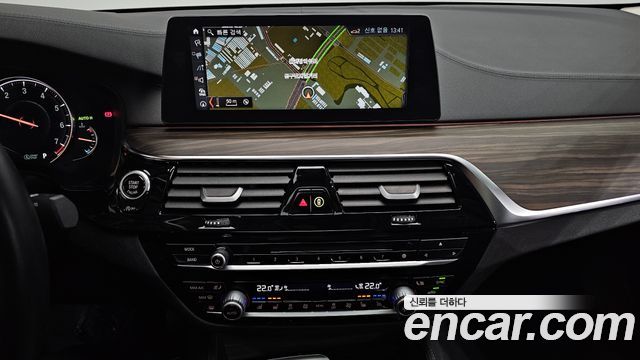 BMW 5 Series (G30) 530i xDrive Luxury Plus 2018 — фото 14