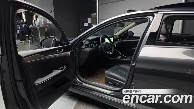 Kia K5 Hybrid (III) Signature 2023 — фото 11