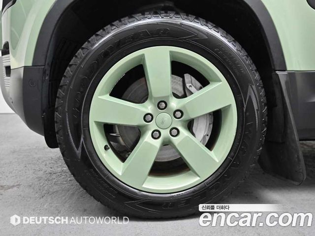 Land Rover Defender (L663) 110 D300 75th Edition 2023 — фото 5