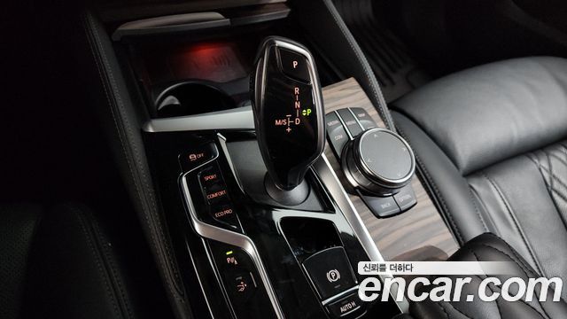 BMW 6 Series GT (G32) 620d Luxury 2022 — фото 9