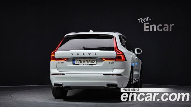 Volvo XC60 (II) B5 Inscription 2021 — фото 4