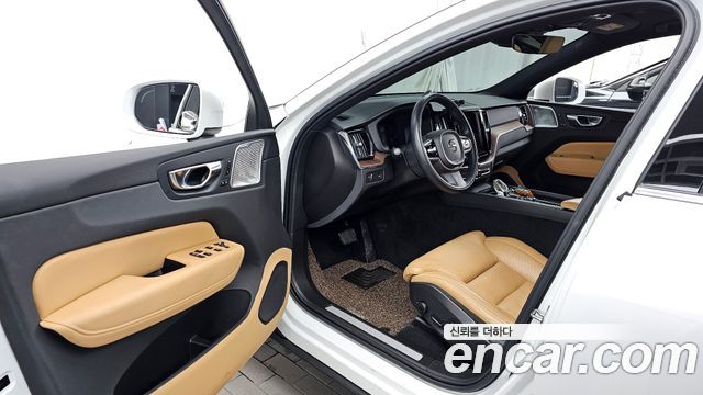 Volvo XC60 (II) B5 Inscription 2021 — фото 10