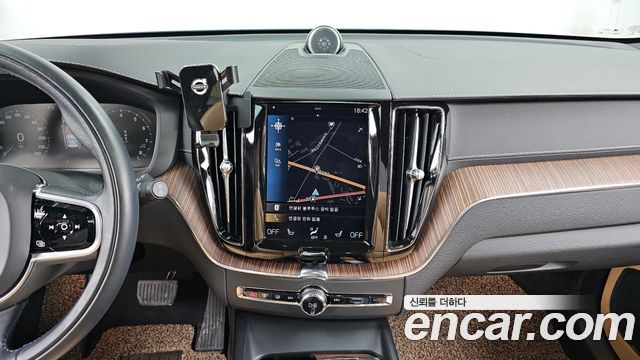 Volvo XC60 (II) B5 Inscription 2021 — фото 14
