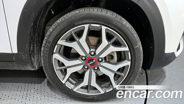Kia Seltos Gasoline 1.6 Turbo 2WD Signature 2023 — фото 5
