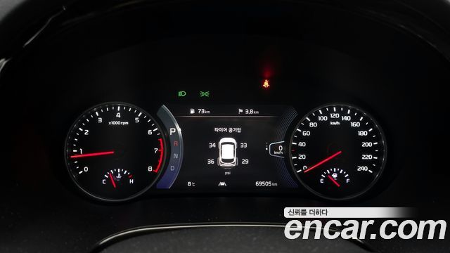 Kia Seltos Gasoline 1.6 Turbo 2WD Signature 2023 — фото 8