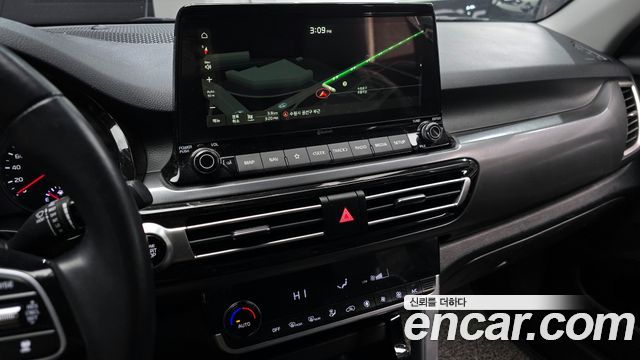 Kia Seltos Gasoline 1.6 Turbo 2WD Signature 2023 — фото 14