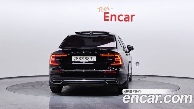 Volvo S60 (III) T5 Inscroption 2020 — фото 4