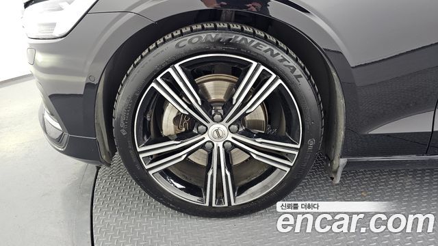 Volvo S60 (III) T5 Inscroption 2020 — фото 5