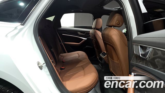 Audi A6 (C8) 45 TFSI Premium 2023 — фото 12