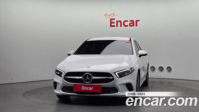 Mercedes-Benz A-Class (W177) A220 Sedan 2021 — фото 3