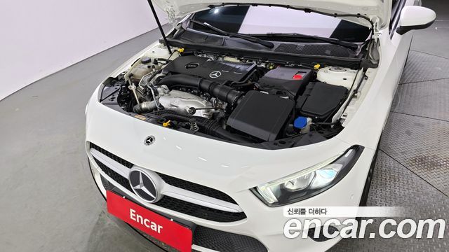 Mercedes-Benz A-Class (W177) A220 Sedan 2021 — фото 6