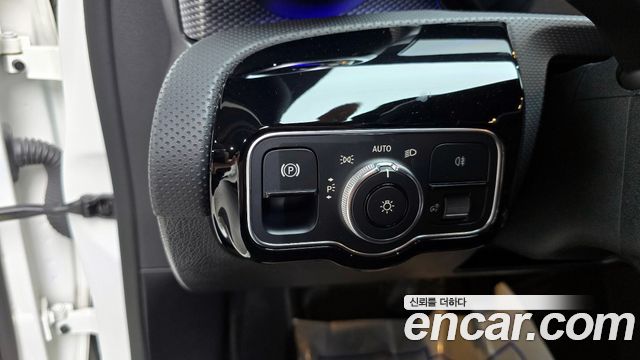 Mercedes-Benz A-Class (W177) A220 Sedan 2021 — фото 15