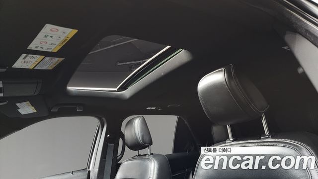 Ford Explorer 2.3 Limited 4WD 5th 2018 — фото 16