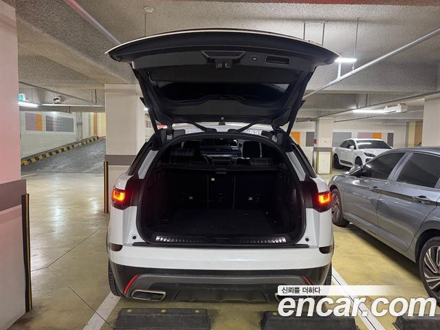Land Rover Range Rover Velar 3.0 D300 R-Dynamic HSE 2018 — фото 15