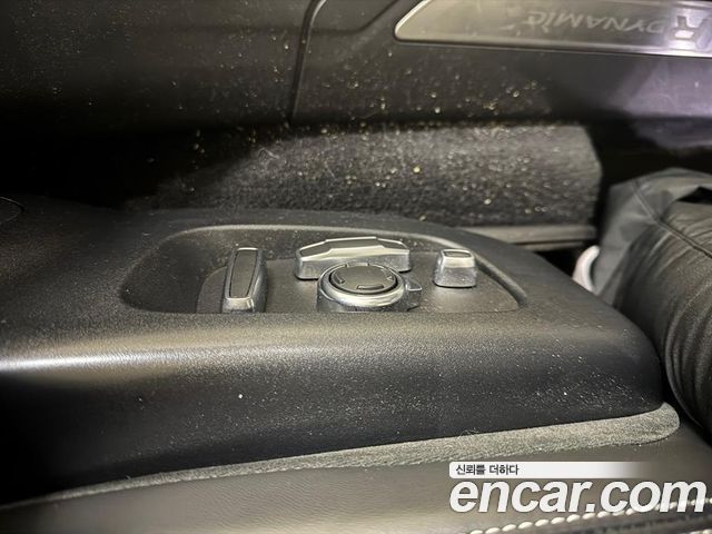 Land Rover Range Rover Velar 3.0 D300 R-Dynamic HSE 2018 — фото 20