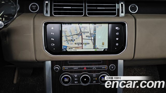 Land Rover Range Rover (IV) 4.4 SDV8 Vogue SE DIESEL 2016 — фото 14