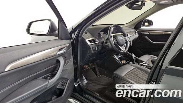 BMW X1 (F48) xDrive 20i xLine 2021 — фото 11