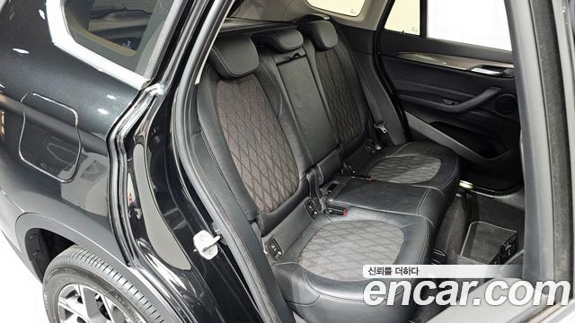 BMW X1 (F48) xDrive 20i xLine 2021 — фото 12