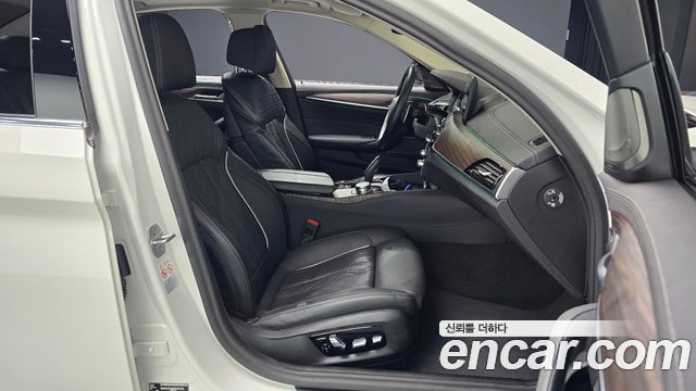 BMW 5 Series (G30) 530i xDrive Luxury 2023 — фото 10