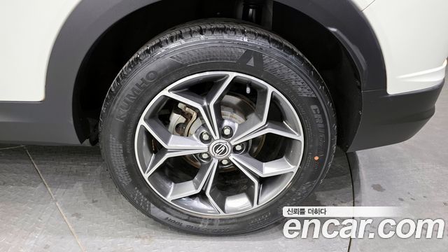 KG Mobility (SsangYong) Beautiful Korando Gasoline 1.5 2WD C5 Plus 2022 — фото 5