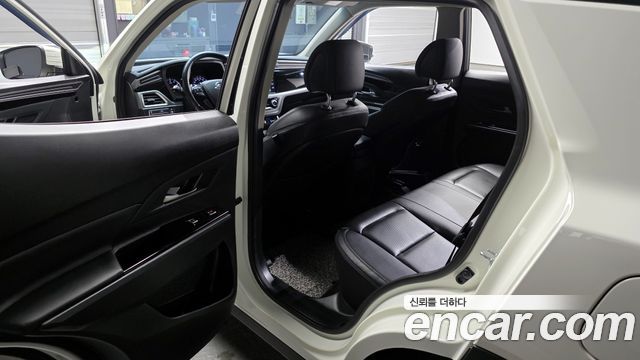 KG Mobility (SsangYong) Beautiful Korando Gasoline 1.5 2WD C5 Plus 2022 — фото 11