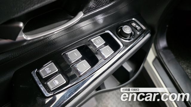 KG Mobility (SsangYong) Beautiful Korando Gasoline 1.5 2WD C5 Plus 2022 — фото 14