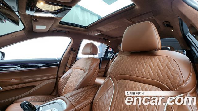 BMW 7 Series (G11) M760Li xDrive 2022 — фото 22