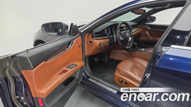 Maserati Quattroporte 3.0 Diesel Granlusso 2017 — фото 11