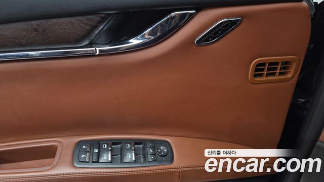 Maserati Quattroporte 3.0 Diesel Granlusso 2017 — фото 16