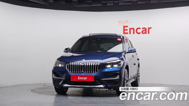 BMW X1 (F48) xDrive 20i xLine 2022 — фото 3