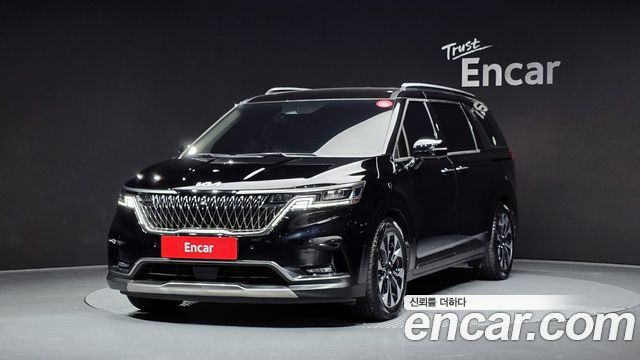 Kia Carnival (IV) Gasoline 9-Seater Signature 2023 — фото 1