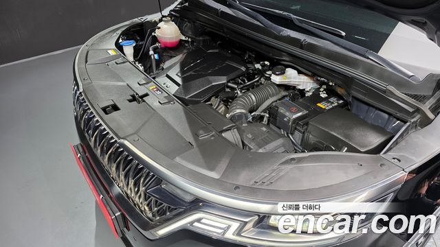 Kia Carnival (IV) Gasoline 9-Seater Signature 2023 — фото 6