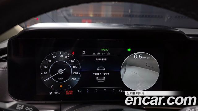 Kia Carnival (IV) Gasoline 9-Seater Signature 2023 — фото 8
