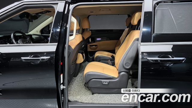 Kia Carnival (IV) Gasoline 9-Seater Signature 2023 — фото 12