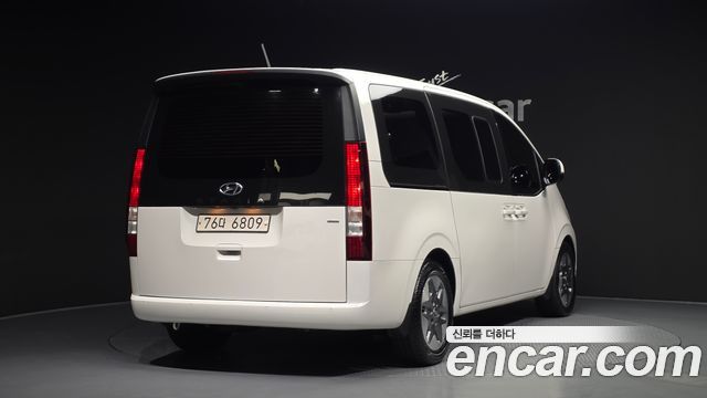 Hyundai Staria 4WD Tourer 11-Seater Modern 2022 — фото 2
