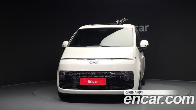 Hyundai Staria 4WD Tourer 11-Seater Modern 2022 — фото 3