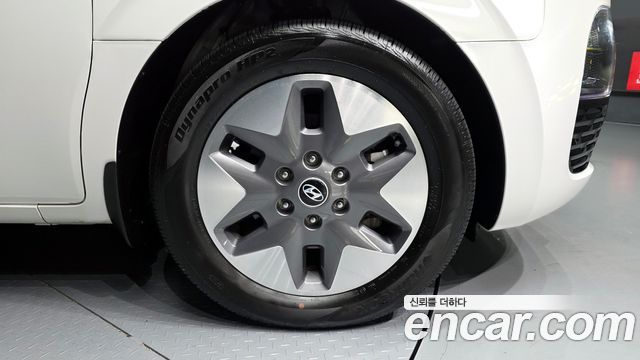 Hyundai Staria 4WD Tourer 11-Seater Modern 2022 — фото 5