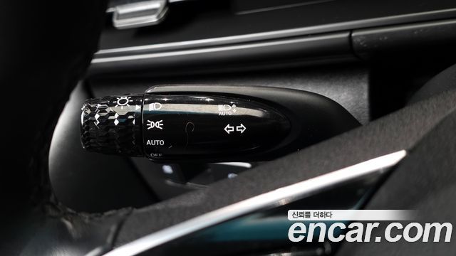 Hyundai Staria 4WD Tourer 11-Seater Modern 2022 — фото 18
