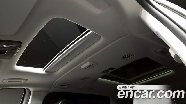 Hyundai Staria 4WD Tourer 11-Seater Modern 2022 — фото 19