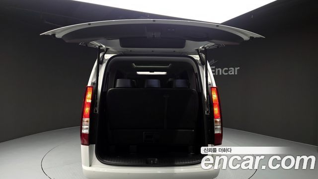 Hyundai Staria 4WD Tourer 11-Seater Modern 2022 — фото 20