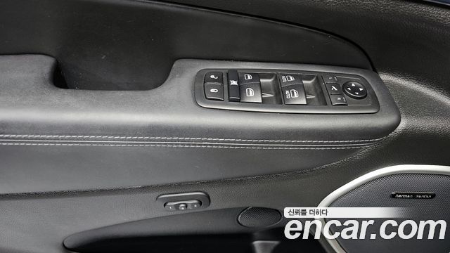 Jeep Grand Cherokee 3.6 Summit WK2 2020 — фото 12