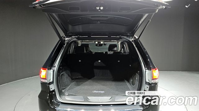 Jeep Grand Cherokee 3.6 Summit WK2 2020 — фото 20