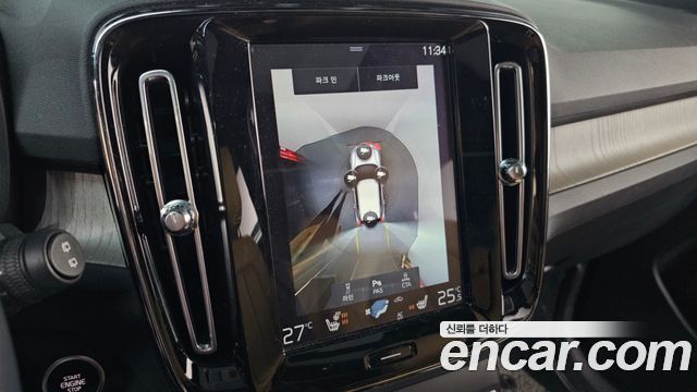 Volvo XC40 T4 Inscription 2020 — фото 19