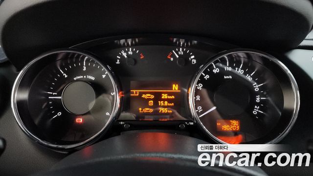 Peugeot 3008 1.6 e-HDi First Generation 2014 — фото 8