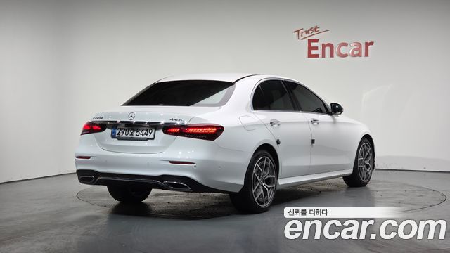 Mercedes-Benz E-Class (W213) E220d 4MATIC AMG Line 2021 — фото 2