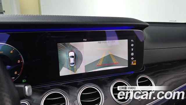 Mercedes-Benz E-Class (W213) E220d 4MATIC AMG Line 2021 — фото 16